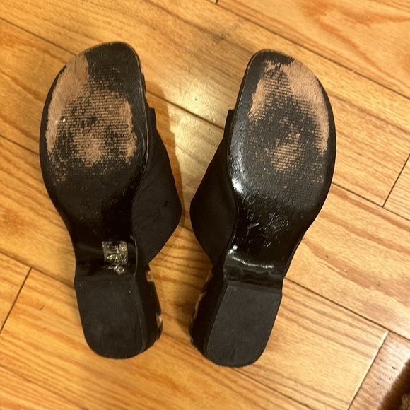 Dolce and Gabbana sandal - Picture 2 of 2